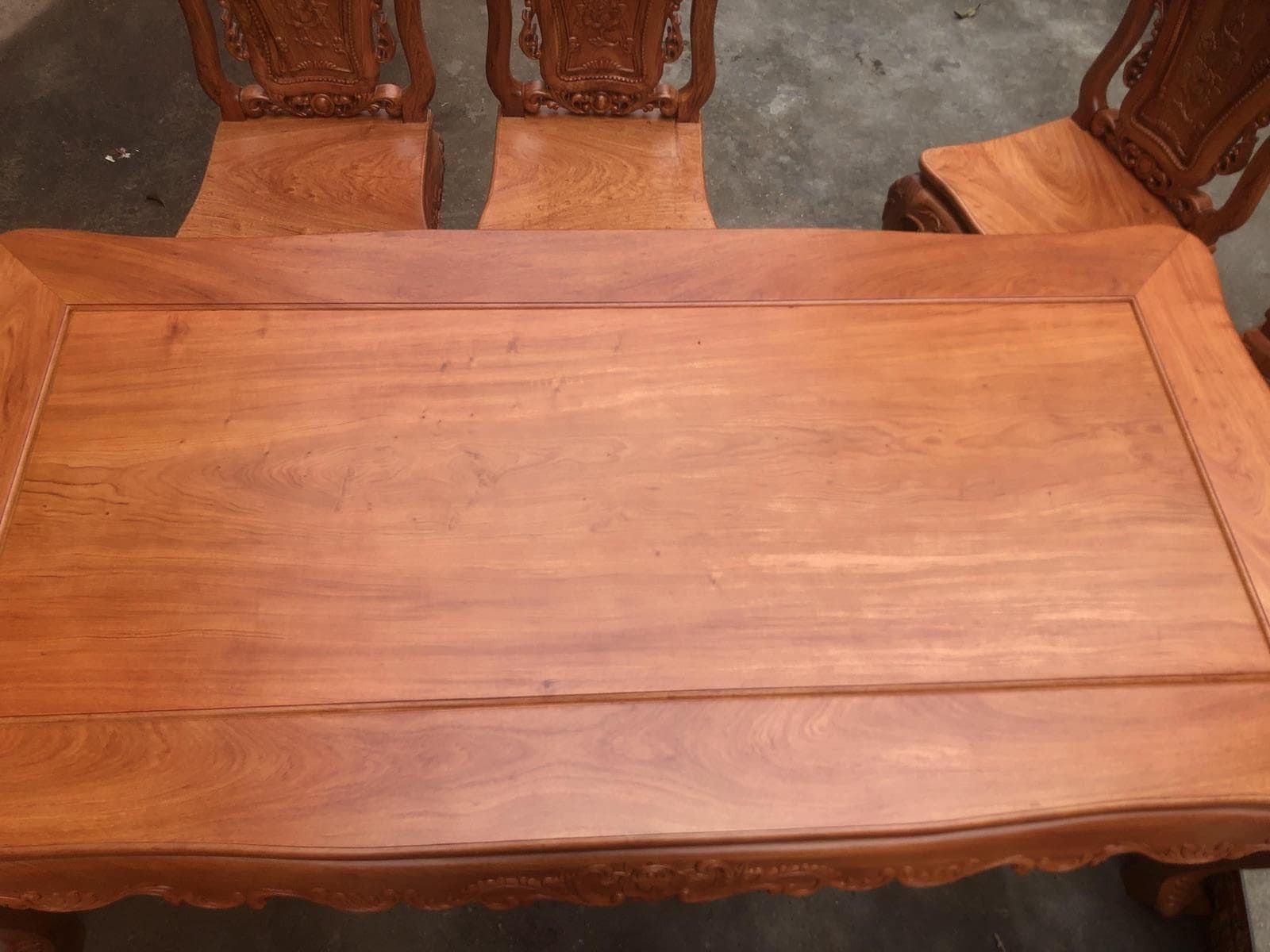 Bộ bàn ghế ăn gỗ hương đá và 8 ghế hồng hạt đục 2 mặt (Chị Nhung, Hà Nam) 24 bàn ăn chữ nhật gỗ hương đá