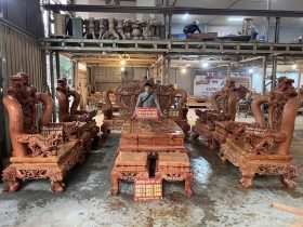 bàn ghế nghê đỉnh cột 18 chân 20 10 món gỗ hương đá