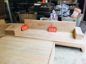 khối ghế băng dài rộng có lưng tựa