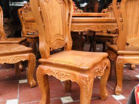Bộ bàn ăn tròn xoay 1m47 và 8 ghế louis gỗ gõ đỏ (Chị Thùy, Thái Bình) 16 góc nghiêng của mẫu ghế louis