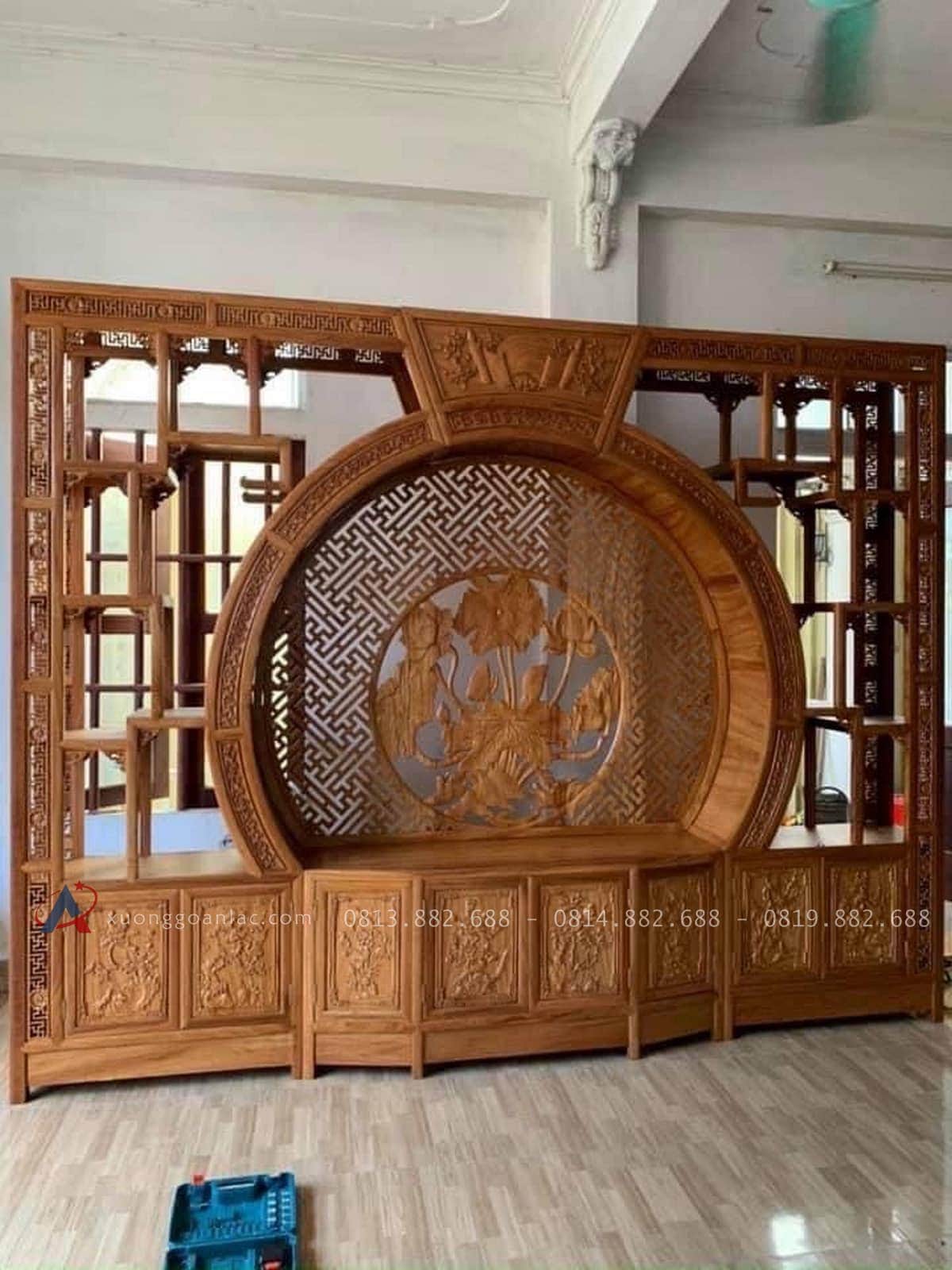 Kệ tivi kiêm tủ trang trí gỗ gõ đỏ cao cấp (Chị Thịnh, Hà Nam) 12 kệ tivi kiêm tủ trang trí gỗ gõ đỏ