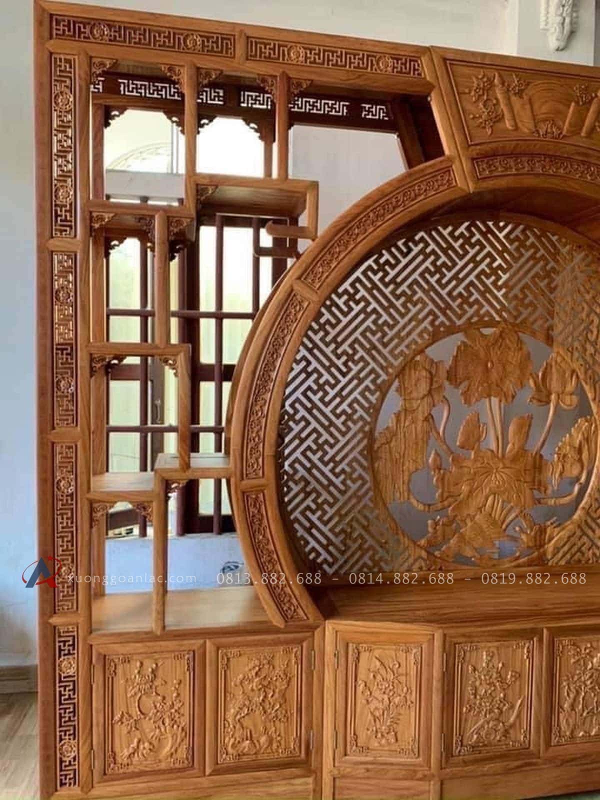 Kệ tivi kiêm tủ trang trí gỗ gõ đỏ cao cấp (Chị Thịnh, Hà Nam) 13 kệ tivi kiêm tủ trang trí sang trọng