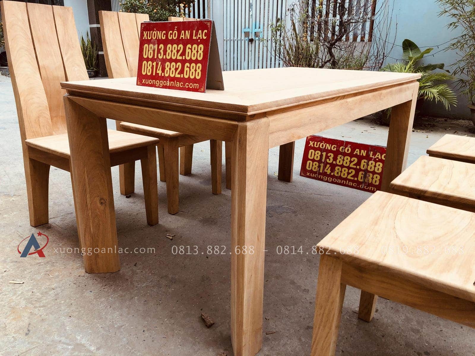 Bộ bàn ghế ăn mới gỗ gõ đỏ hoàn thiện mộc (Chị Quỳnh, Bắc Ninh) 25 yếm và chân bàn thiết kế vát