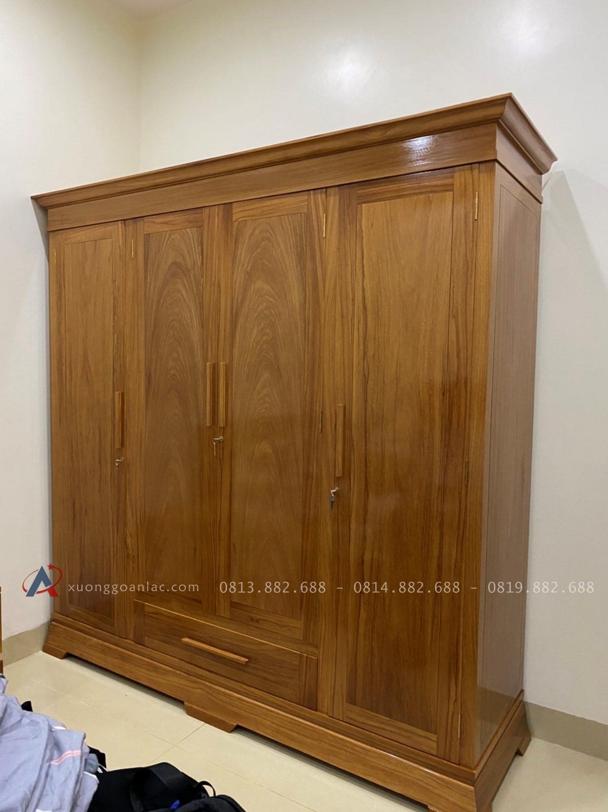 Tủ quần áo gỗ gõ đỏ hàng trơn 210cm x 217cm x 62cm 14 tủ quần áo gỗ gõ đỏ hàng trơn hiện đại