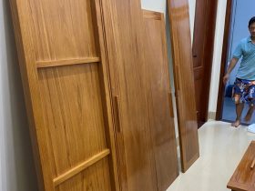 Tủ quần áo gỗ gõ đỏ hàng trơn 210cm x 217cm x 62cm 9 các chi tiết của tủ dạng rời