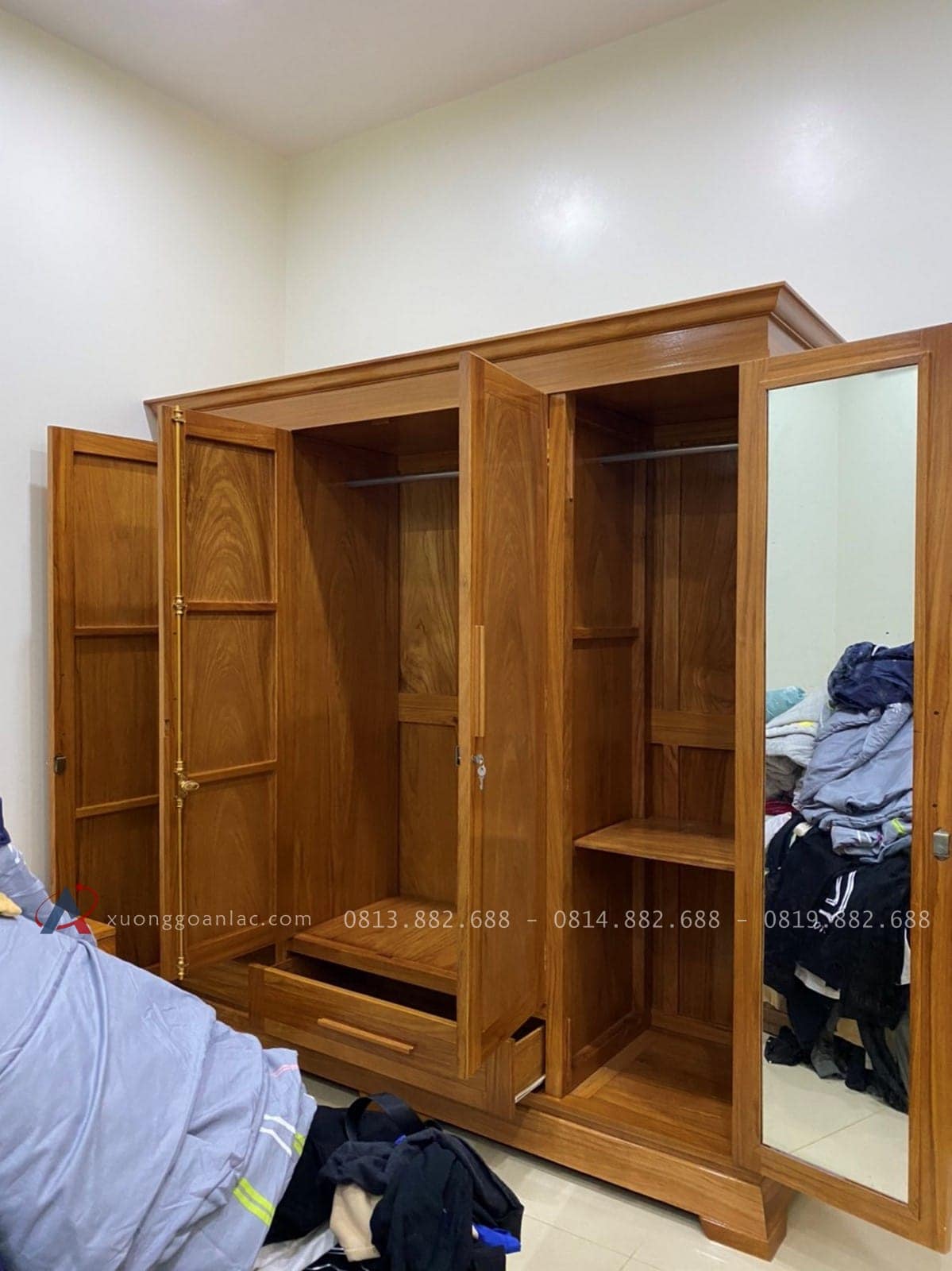 Tủ quần áo gỗ gõ đỏ hàng trơn 210cm x 217cm x 62cm 20 tủ quần áo cánh mở có gương