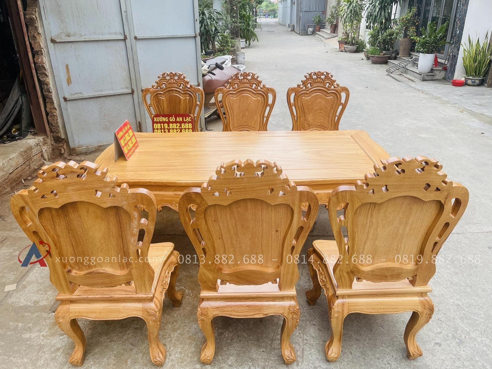Bộ bàn ăn hoàng gia 6 ghế louis gỗ gõ đỏ (Anh Công, Thanh Hóa) 26 6 ghế louis hàng đục 1 mặt