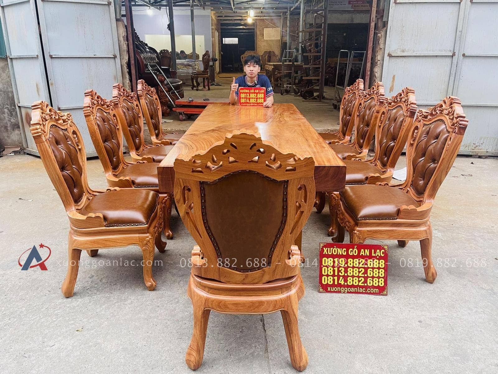 Bộ bàn ăn nguyên khối 10 ghế louis có tay bọc đệm gỗ gõ đỏ (Chị Dáng, Quảng Ninh) 24 bộ bàn ăn hoàng gia tân cổ điển.