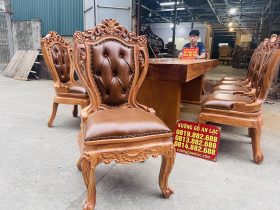 Bộ bàn ăn nguyên khối 10 ghế louis có tay bọc đệm gỗ gõ đỏ (Chị Dáng, Quảng Ninh) 18 ghế louis hoàng gia có tay bọc đệm