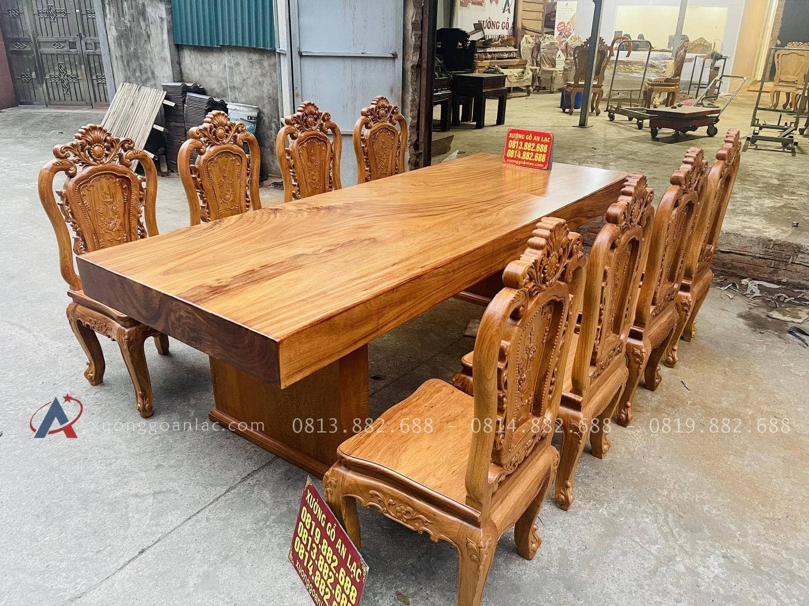 Bộ bàn ăn nguyên khối 8 ghế hồng hạt gỗ gõ đỏ siêu vip (Chú Sâm, Hà Nội) 27 Bàn ăn 8 ghế rộng rãi