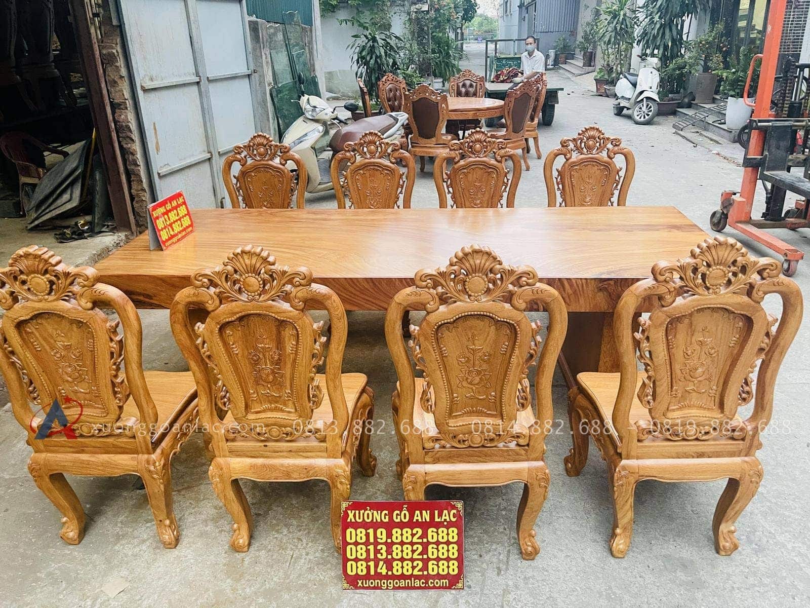 Bộ bàn ăn nguyên khối 8 ghế hồng hạt gỗ gõ đỏ siêu vip (Chú Sâm, Hà Nội) 30 bộ bàn ăn 8 ghế sang trọng