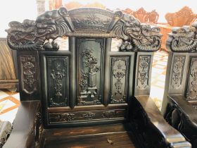 Cận cảnh phần vách ghế âu á