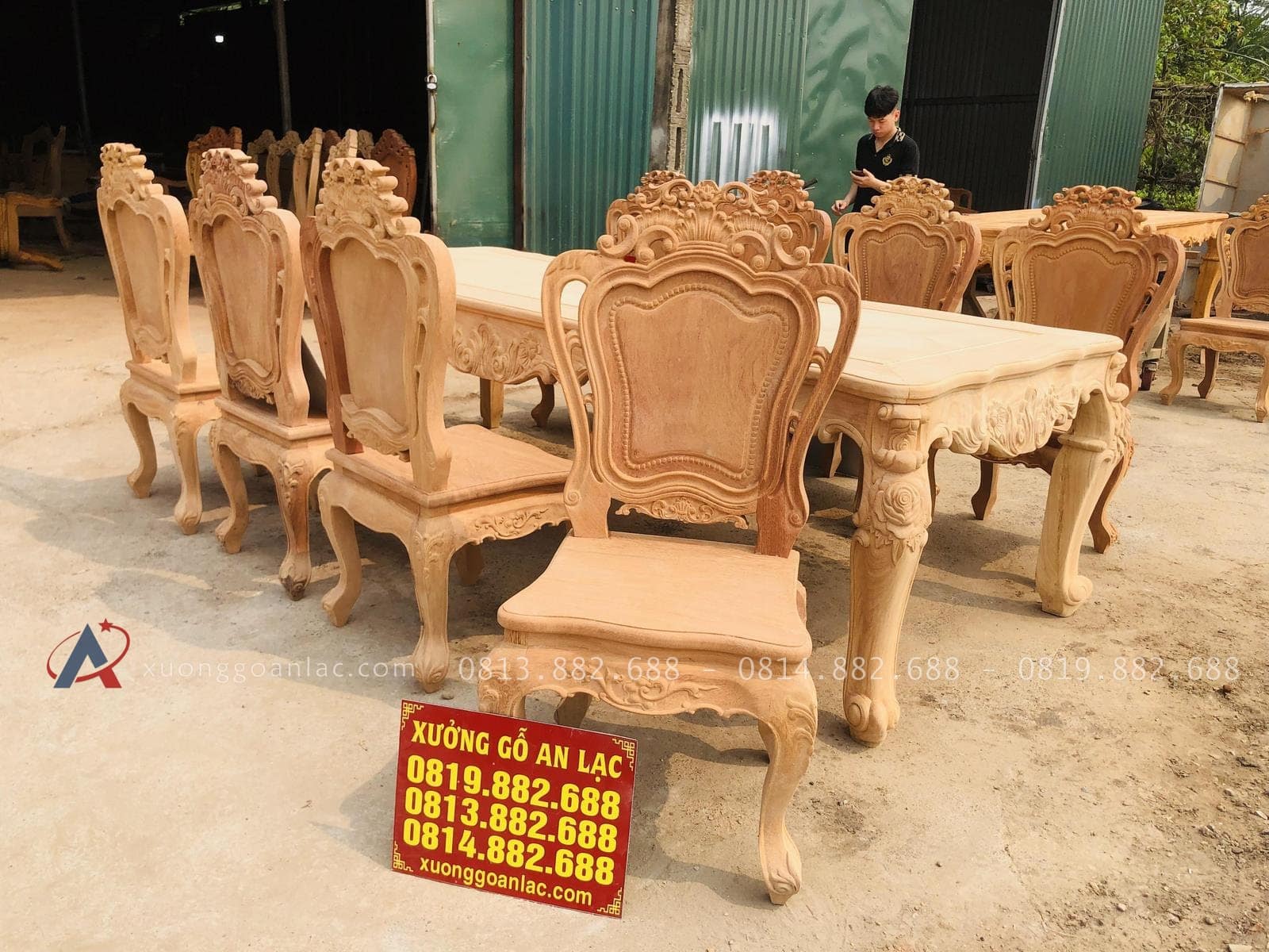 Bộ bàn ăn hoàng gia 8 ghế louis hoa lá tây không tay gỗ gõ đỏ bản mộc (Chú Quốc, Cao Bằng) 23 bộ bàn ăn 8 ghế hoa lá tây không tay
