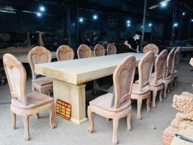 Bản mộc bộ bàn ăn nguyên khối gỗ gõ đỏ 12 ghế hoa sen (Chị Hòa, Thái Bình) 15 Trọn bộ 12 ghế ngồi hoa sen