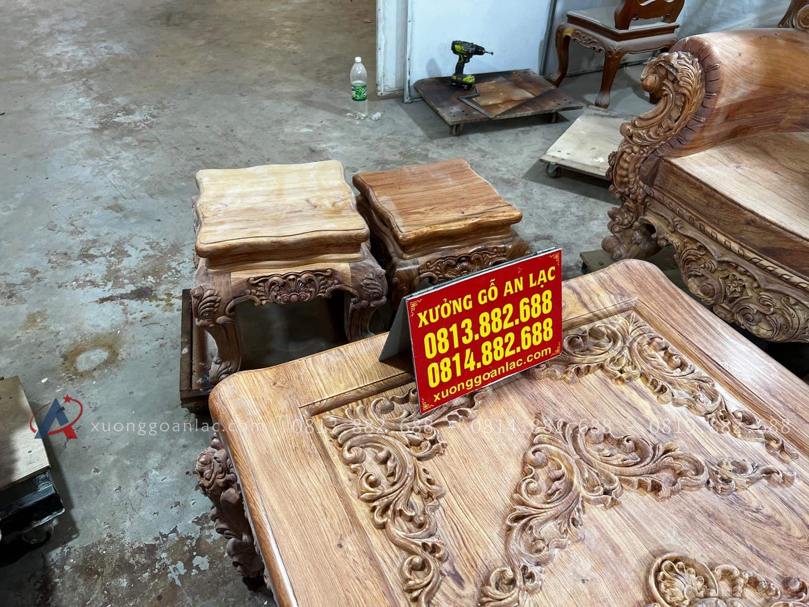Bản mộc hoàn thiện bộ hoàng gia nguyên khối chân 18 gỗ hương đá của Anh Quang, Mộc Châu 71 đôn kẹp và đôn ngồi louis hoàng gia