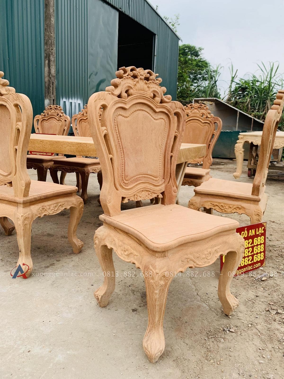 Bản mộc siêu phẩm bàn ăn nguyên khối 10 ghế louis hoa lá tây gỗ gõ đỏ (Anh Thịnh, Thái Bình) 28 mẫu ghế louis hoa lá tây