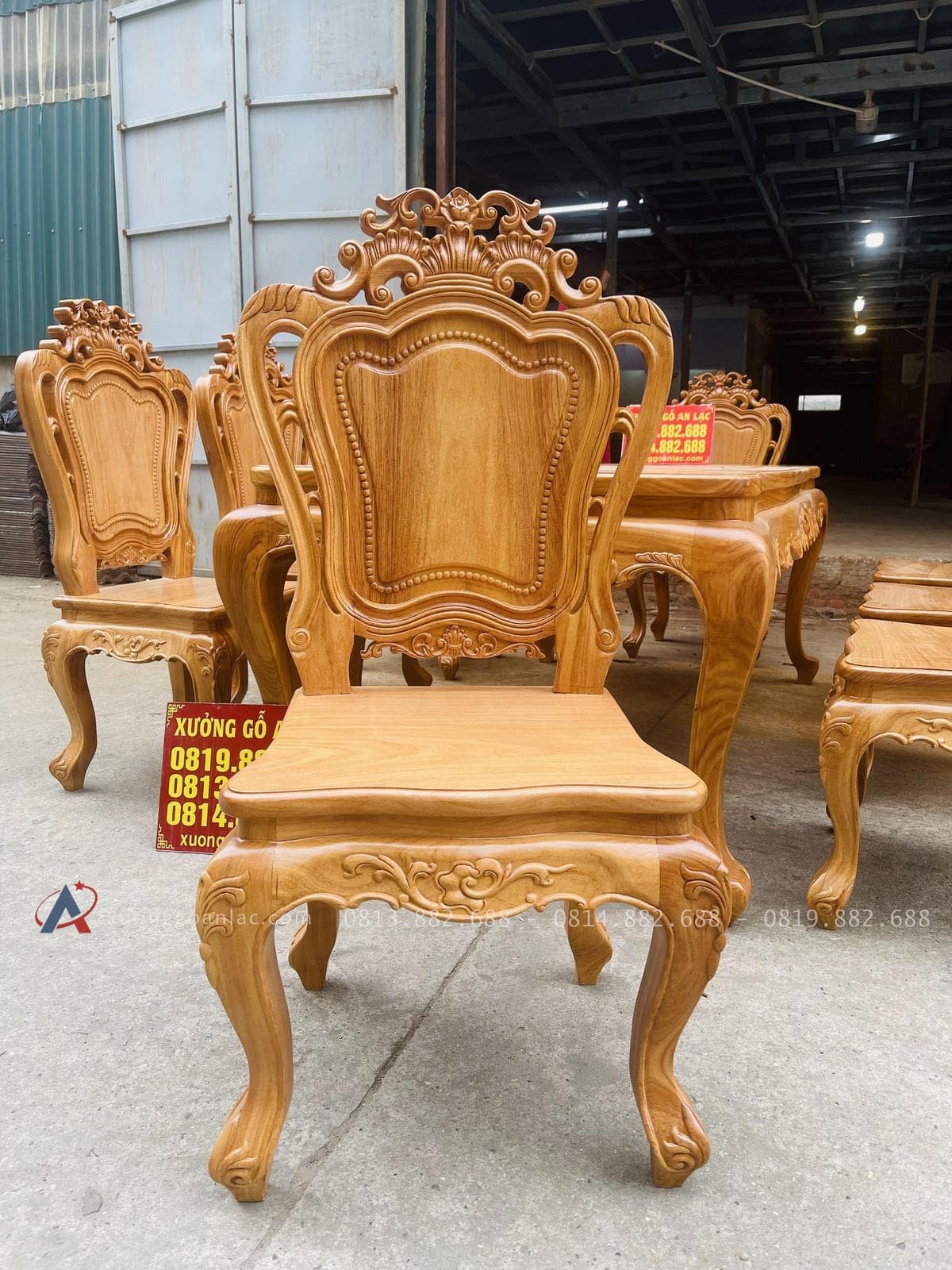 Bộ bàn ăn hoàng gia 8 ghế louis gỗ gõ đỏ (Chị Lâm, Hưng Yên) 25 ghế ăn gỗ gõ đỏ