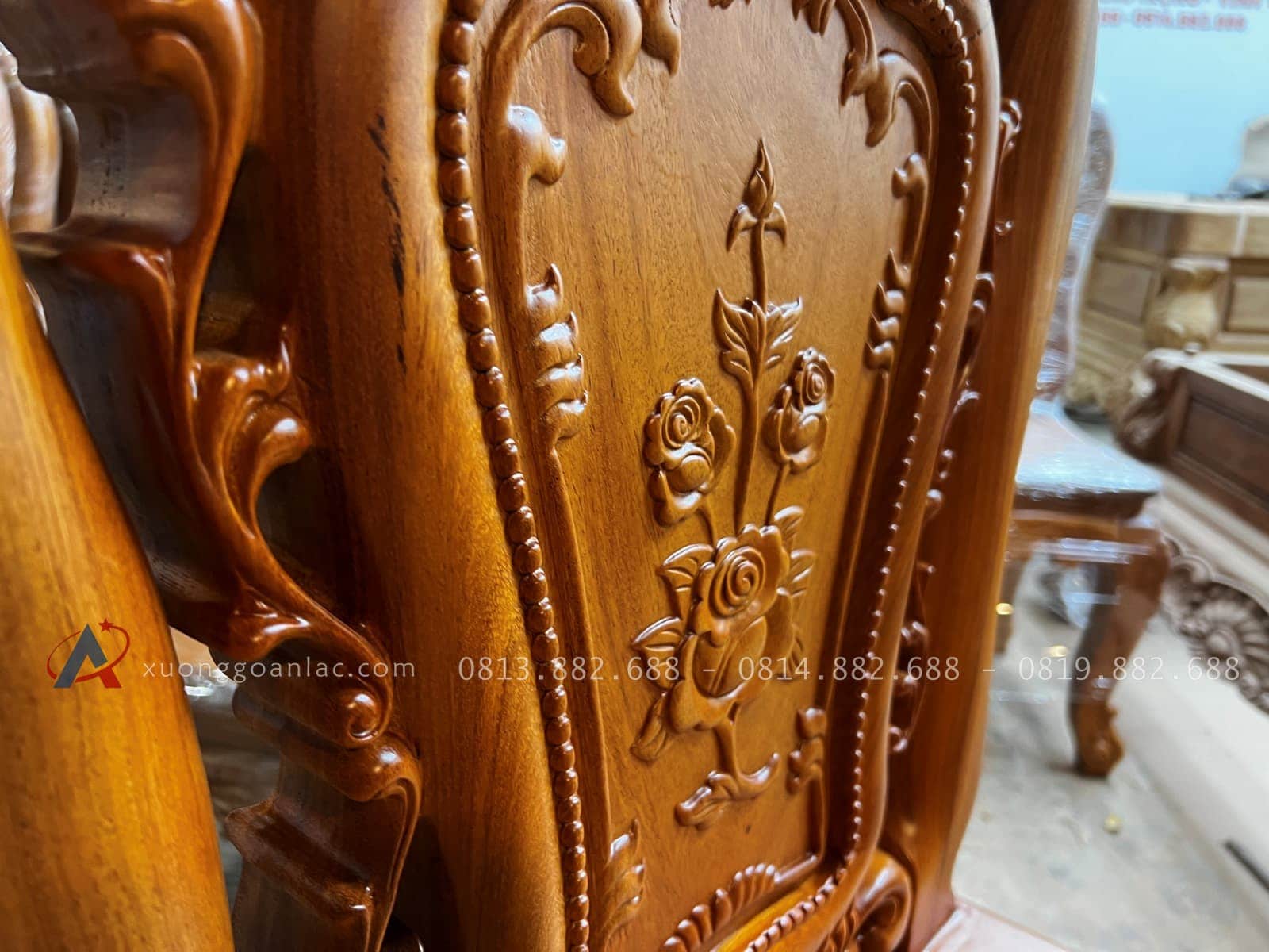 Mẫu ghế ăn hồng hạt chân 10 chương 7 rộng 55cm sâu 50cm 22 vách ghế hồng hạt đục tay sinh động