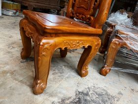 Mẫu ghế ăn hồng hạt chân 10 chương 7 rộng 55cm sâu 50cm 17 hệ chân ghế cong cách điệu