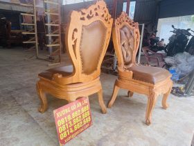 Mẫu ghế louis hoa lá tây có tay gỗ gõ đỏ bọc đệm cao cấp 12 dáng ghế thanh thoát với lưng tựa ôm cong