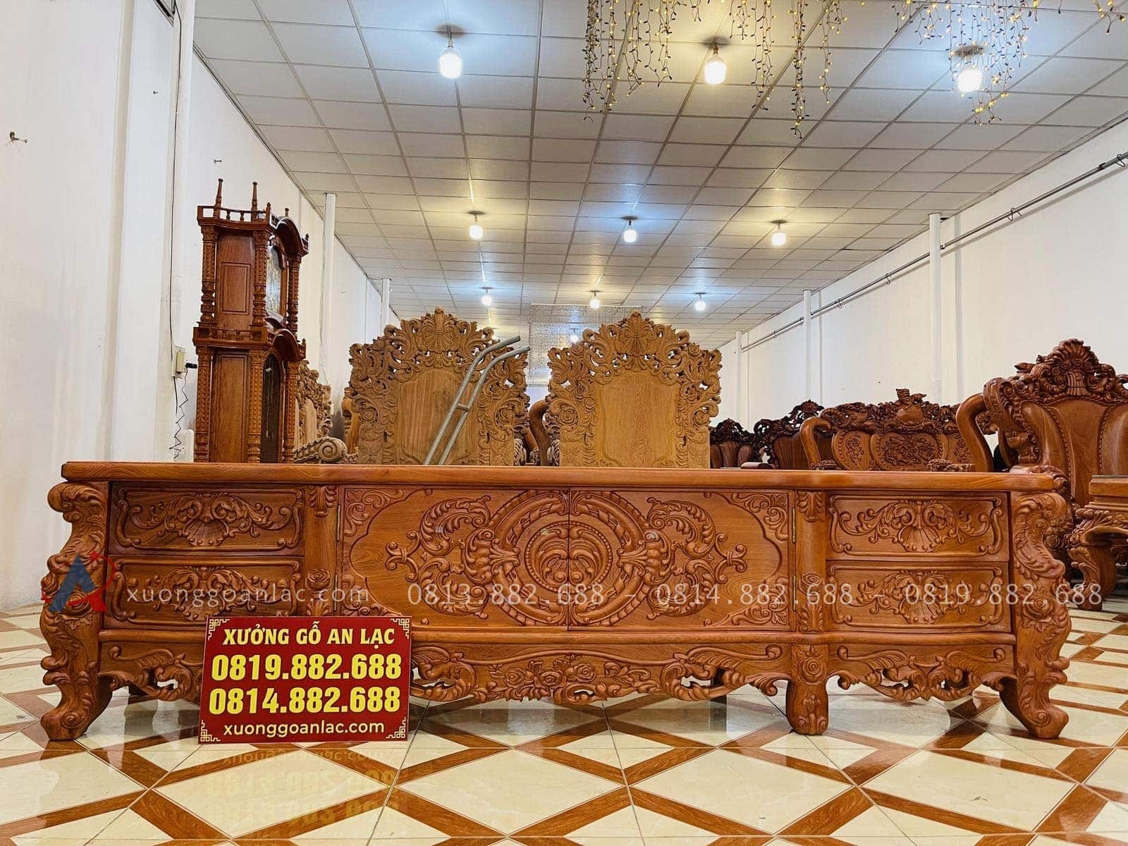 Kệ tivi hoàng gia gỗ hương đá hàng vip (Chị Mai, Hà Nội) 12 kệ tivi hoàng gia gỗ hương đá vip