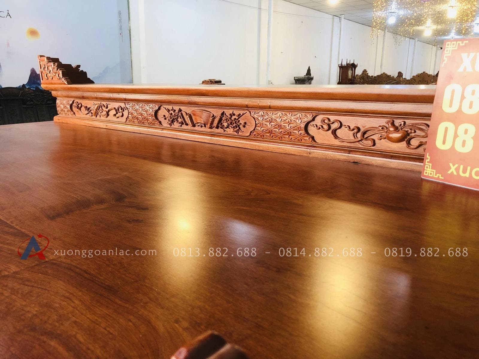 Mẫu án gian nhị cấp đục tứ quý 2m37 gỗ hương đá siêu vip chân 17 36 cổ tầng đục hoa tiết sống động