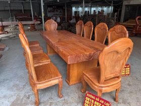 Bộ bàn ăn chân vuông nguyên khối 10 ghế hoa cúc gỗ gõ đỏ cao cấp (Anh Khánh, Thái Nguyên) 12 bộ bàn ăn chất liệu gỗ gõ đỏ