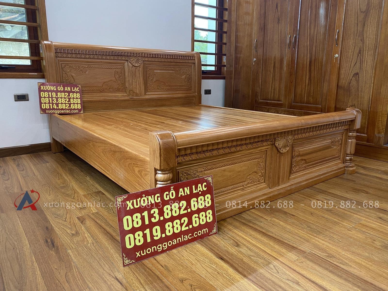 Giường gỗ gõ chữ X dát nan 29 thành giường ván dày dặn