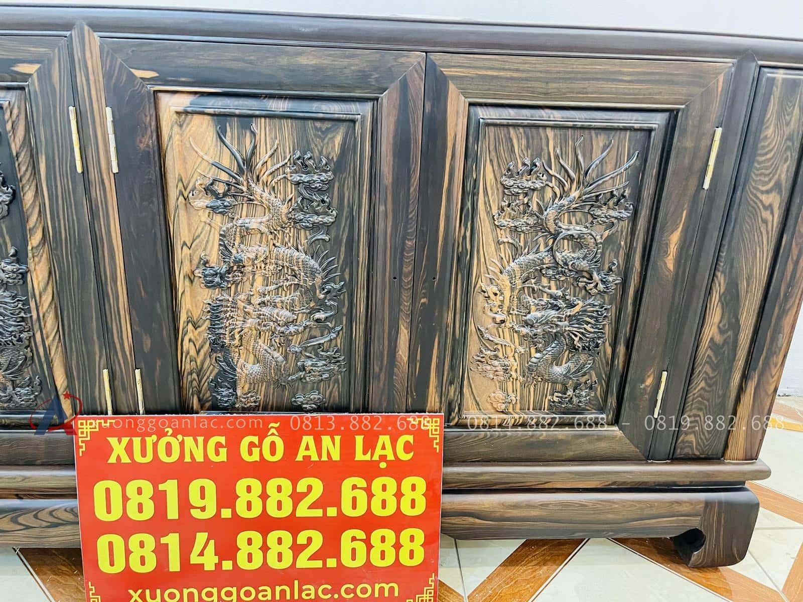 Mẫu kệ tivi chạm rồng phong thủy gỗ mun hoa lào cao cấp (Chú Toán, Hà Nội) 17 kệ tivi đục tay tinh xảo