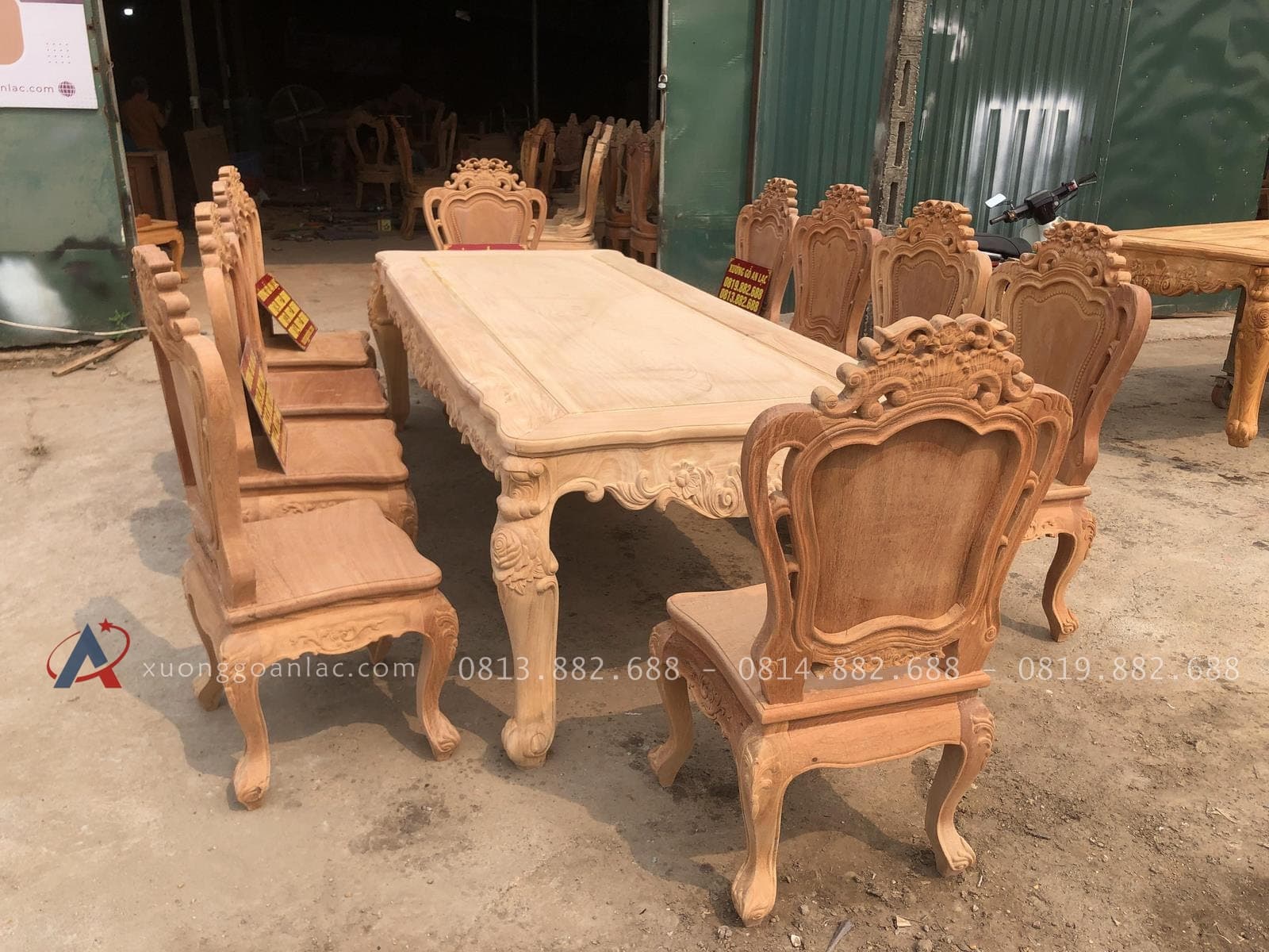 Mộc bàn ăn hoàng gia 10 ghế louis hoa lá tây không tay gỗ gõ đỏ (Anh Chính, Quảng Ninh) 24 bàn ăn 10 ghế gỗ gõ đỏ
