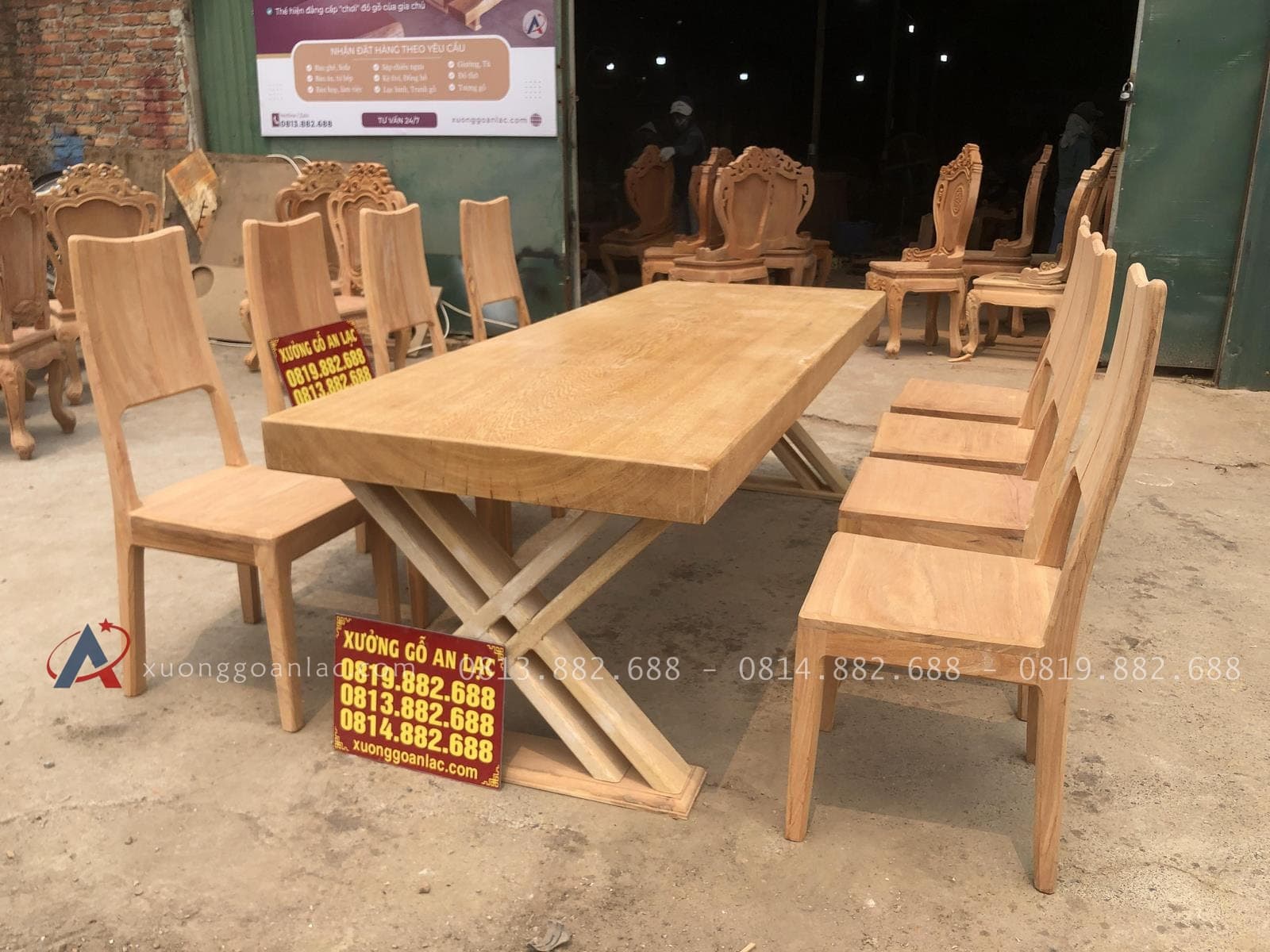 Bộ bàn ăn nguyên khối 8 ghế hiện đại gỗ gõ đỏ bản mộc (Anh Mạnh, Ninh Bình) 20 bàn ăn nguyên khối 8 ghế hiện đại gỗ gõ đỏ