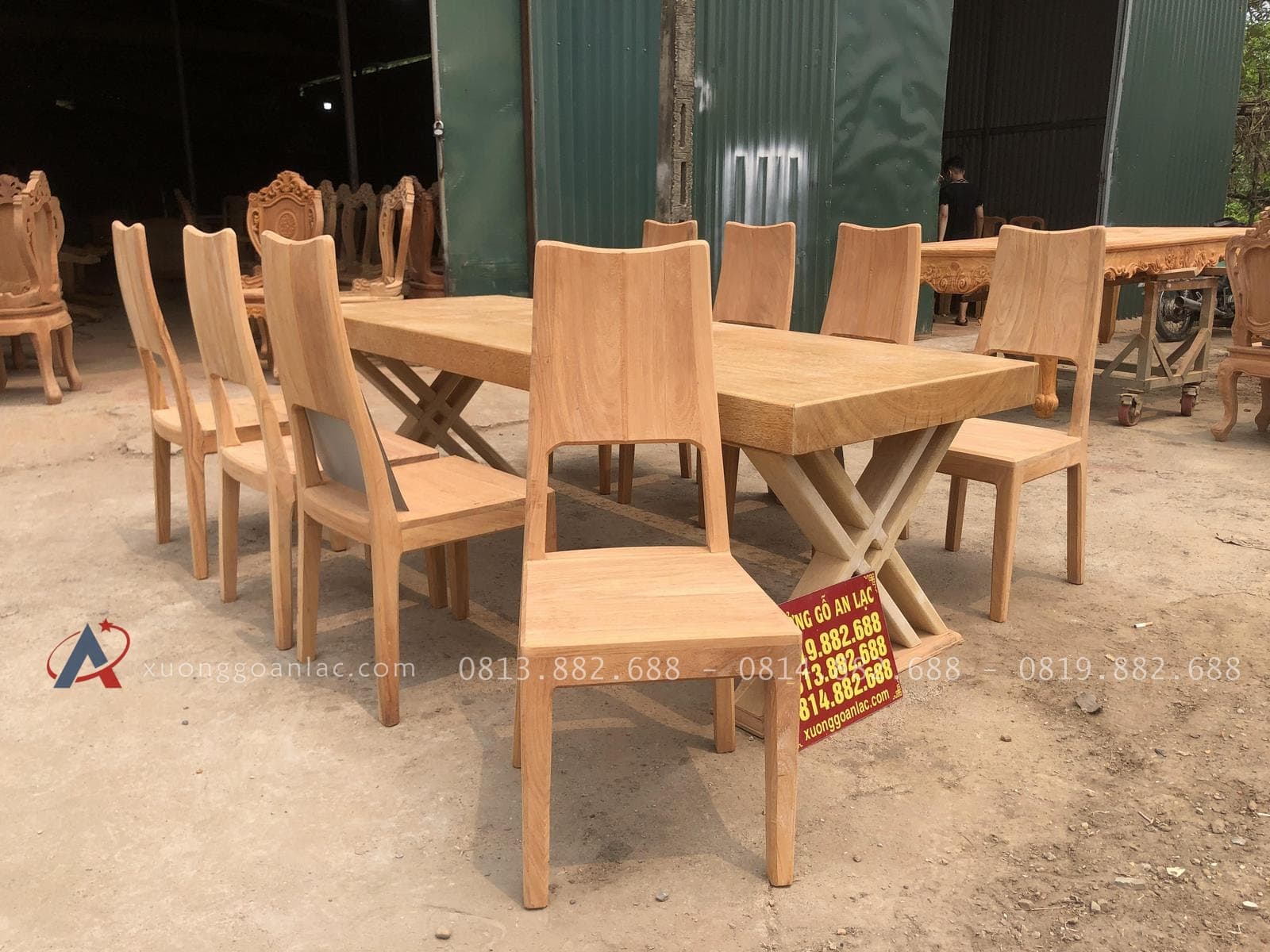Bộ bàn ăn nguyên khối 8 ghế hiện đại gỗ gõ đỏ bản mộc (Anh Mạnh, Ninh Bình) 27 bộ bàn ăn 8 ghế hiện đại
