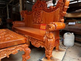 Mẫu bàn ghế hoàng gia nguyên khối 6 món gỗ Hương Đá 28 mặt ghế nguyên khối siêu dày