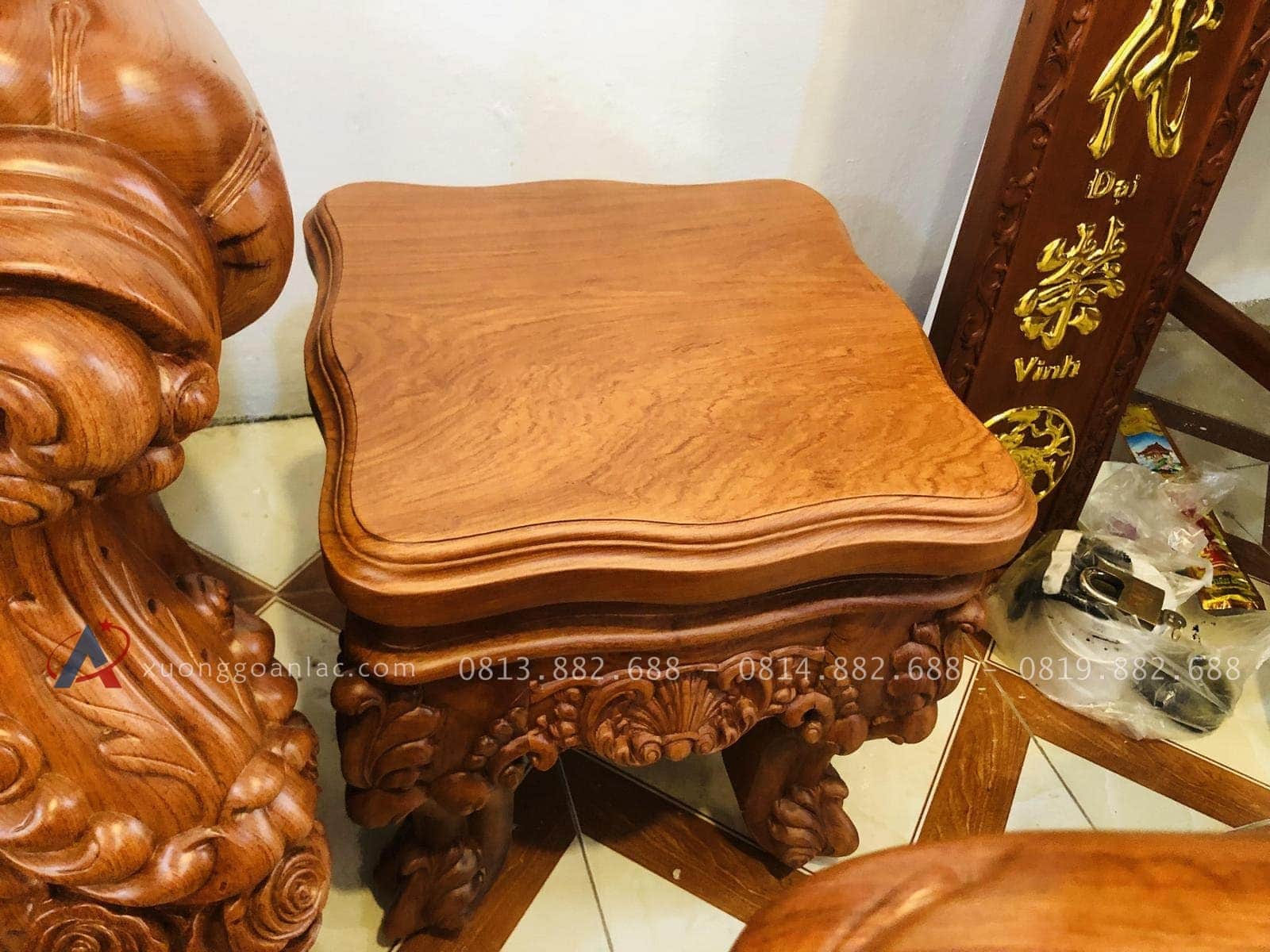 Siêu phẩm bàn ghế hoàng gia nguyên khối gỗ hương đá (Anh Phước, Bình Dương) 32 đôn ngồi hoàng gia gỗ hương đá