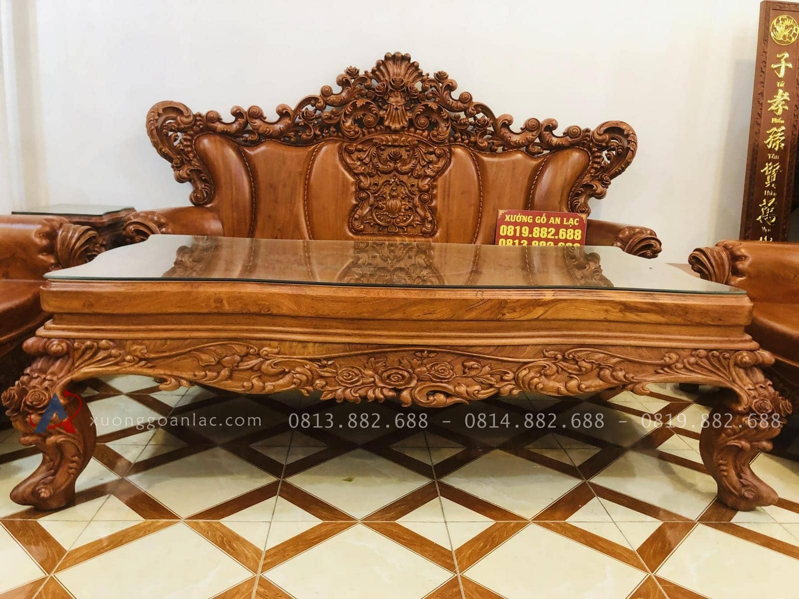 Siêu phẩm bàn ghế hoàng gia nguyên khối gỗ hương đá (Anh Phước, Bình Dương) 25 yếm và chân ghế đục hoa hồng lá tây