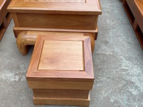 đôn ngồi gỗ gõ đỏ hiện đại