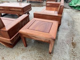 đôn góc chân hươu đơn giản