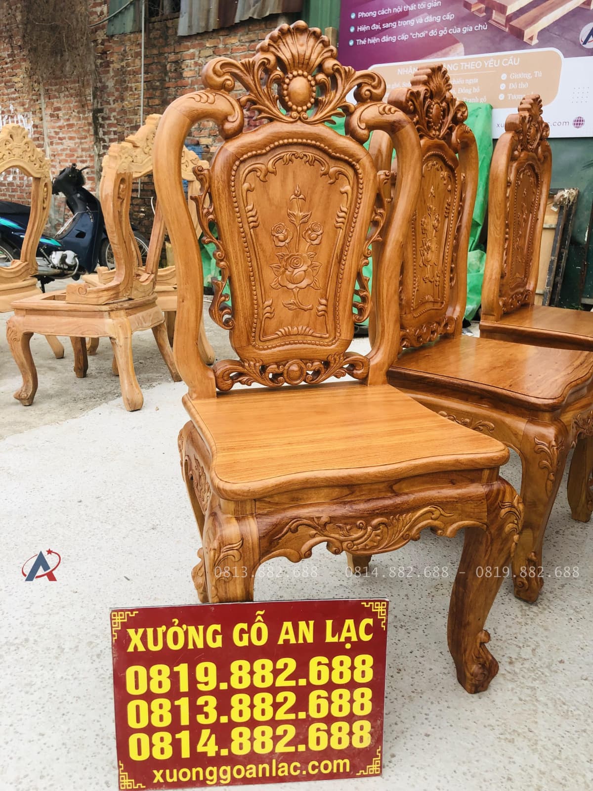 Bộ bàn ghế ăn hoàng gia 6 ghế hồng hạt gỗ gõ đỏ (Chú Lân, Cao Bằng) 24 ghế louis hồng hạt