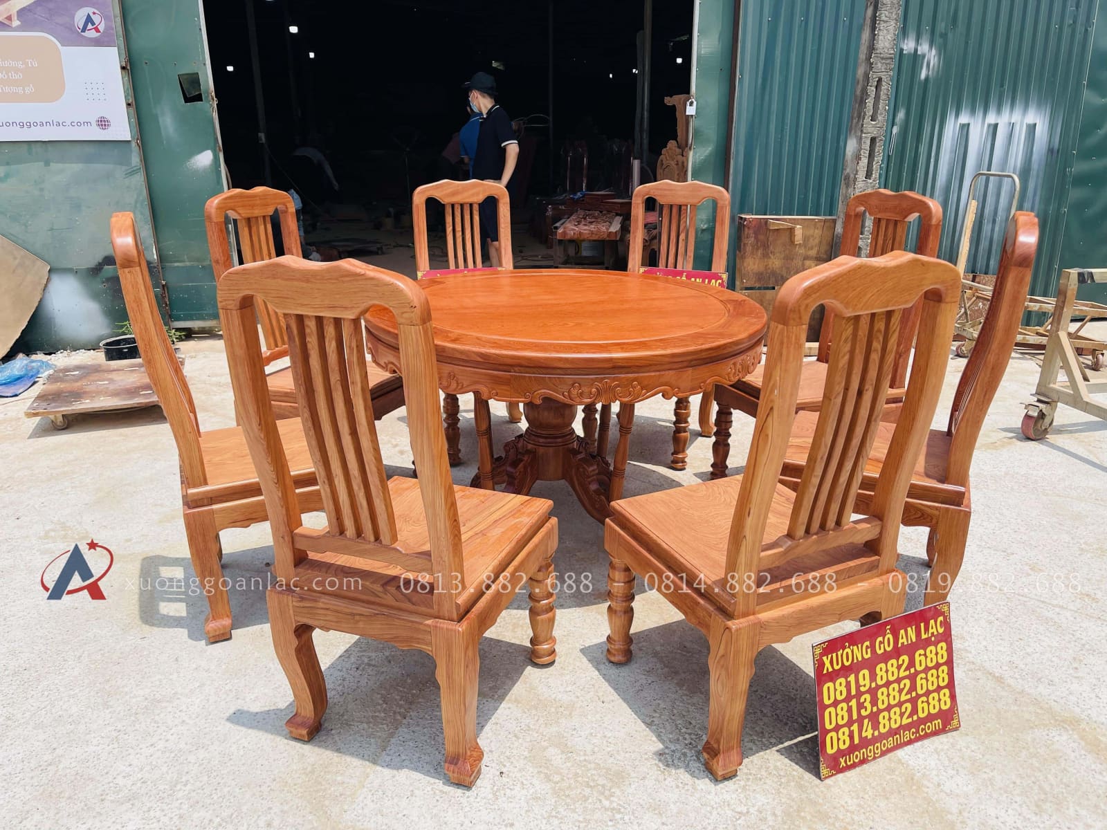 Bộ bàn ăn tròn kết hợp 8 ghế chữ lan gỗ hương đá (Anh Thành, Long Biên - Hà Nội) 29 bộ bàn ghế ăn gỗ hương đá 8 ghế