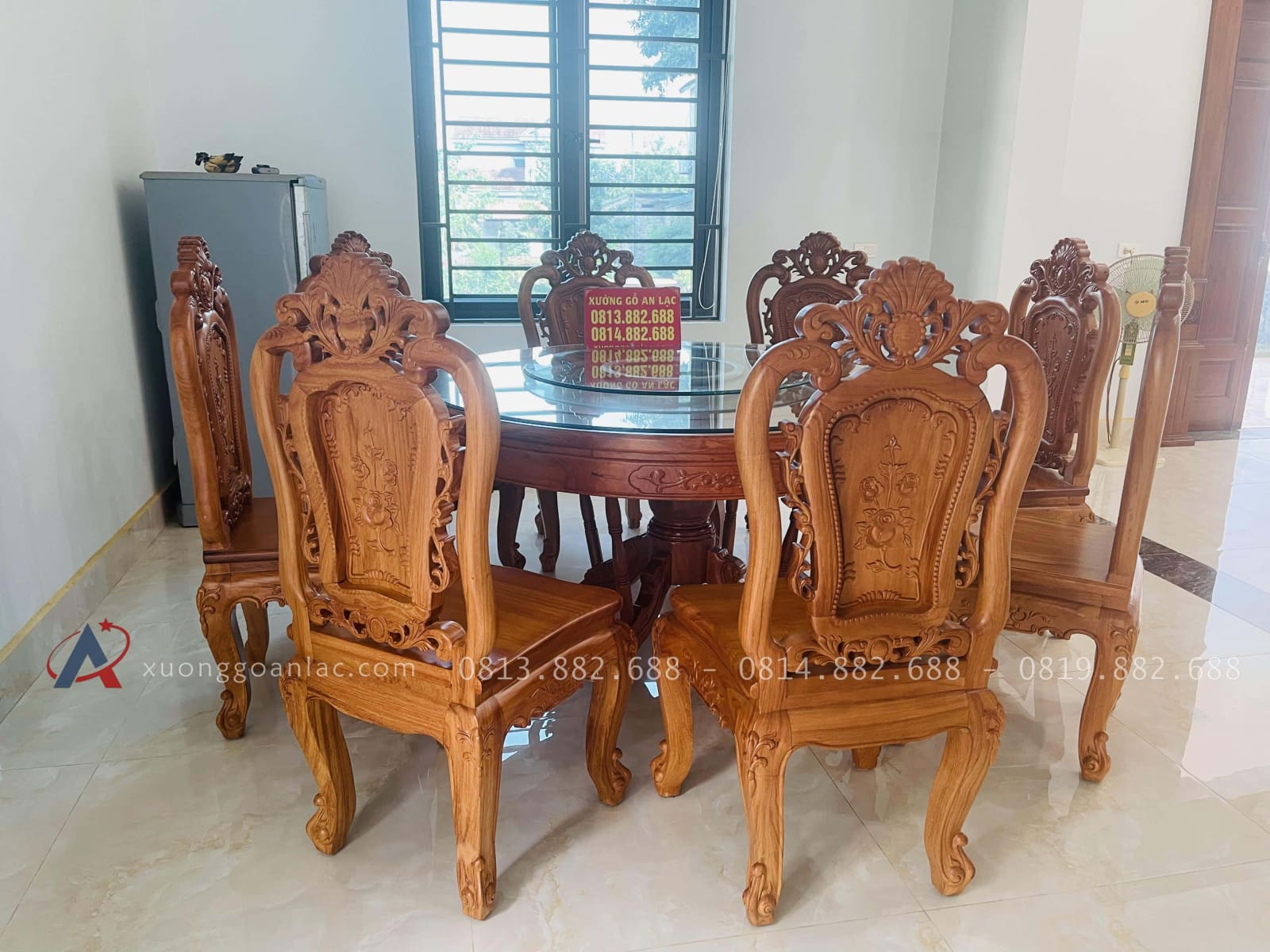 Bàn giao bộ bàn ăn tròn xoay 8 ghế hồng hạt gỗ gõ đỏ ( Anh Cần chị Hoa - Việt Trì, Phú Thọ) 12 bàn ăn tròn xoay 8 ghế hồng hại gỗ gõ đỏ