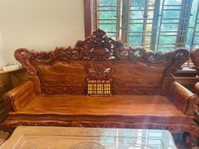 Bàn giao bộ bàn ghế hoàng gia 6 món chân 14 và kệ tivi gỗ hương đá (Anh Đoàn chị Vân - Hải Dương) 22 mẫu đoản dài louis hoàng gia
