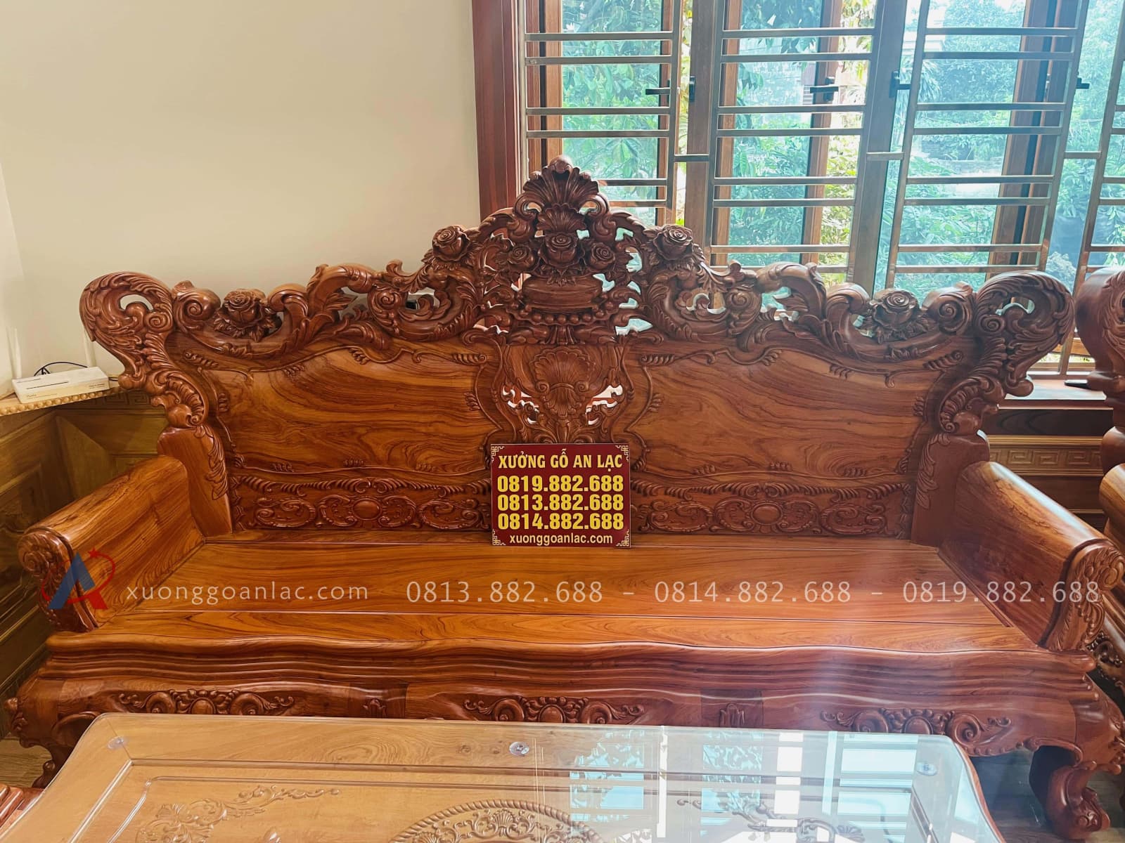 Bàn giao bộ bàn ghế hoàng gia 6 món chân 14 và kệ tivi gỗ hương đá (Anh Đoàn chị Vân - Hải Dương) 38 mẫu đoản dài louis hoàng gia
