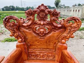 Combo bàn ghế hoàng gia 6 món và kệ tivi gỗ hương đá (Anh Kiên, Vũng Tàu) 26 chương ghế đơn đục hoa lá tây