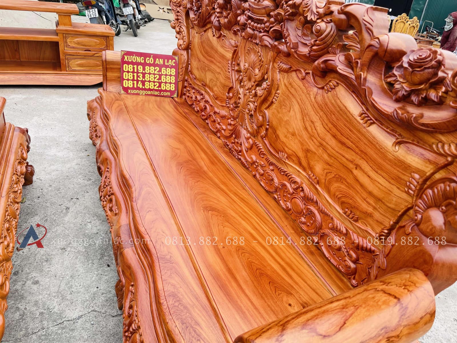 Combo bàn ghế hoàng gia 6 món và kệ tivi gỗ hương đá (Anh Kiên, Vũng Tàu) 37 mặt đoàn thiết kế khung tranh ván liền