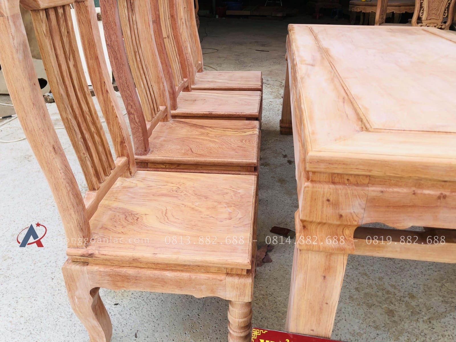 Bộ bàn ăn chữ nhật 8 ghế hiện đại gỗ hương đá (Chị Khuê, Bắc Ninh) 41 mặt ghế rộng 48 sâu 45