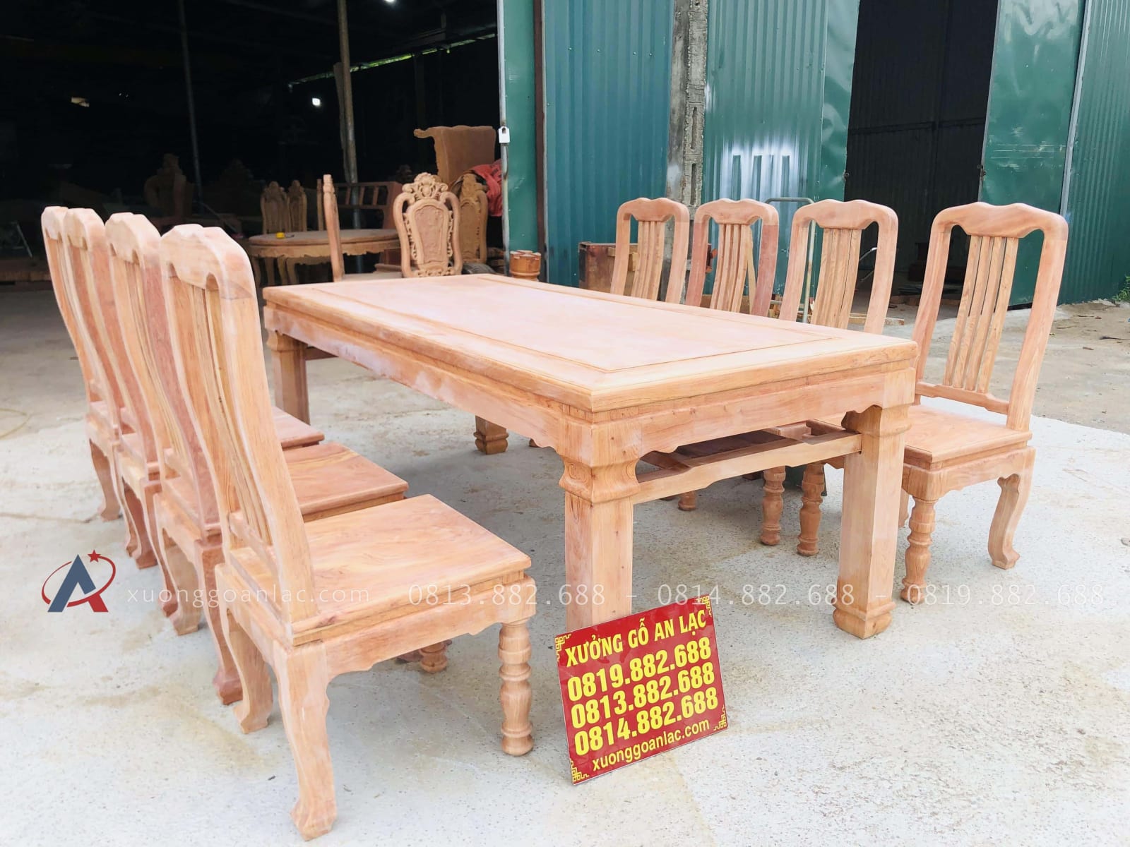 Bộ bàn ăn chữ nhật 8 ghế hiện đại gỗ hương đá (Chị Khuê, Bắc Ninh) 31 bản mộc của bộ bàn ăn 8 ghế gỗ hương