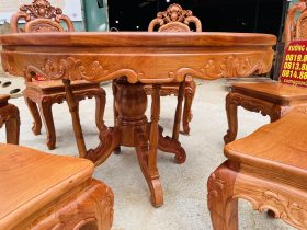 Bộ bàn ăn tròn 6 ghế hồng hạt gỗ hương đá cao cấp (Anh Thắng, Phú Thọ) 14 yếm bàn vén diềm hoa lá tây