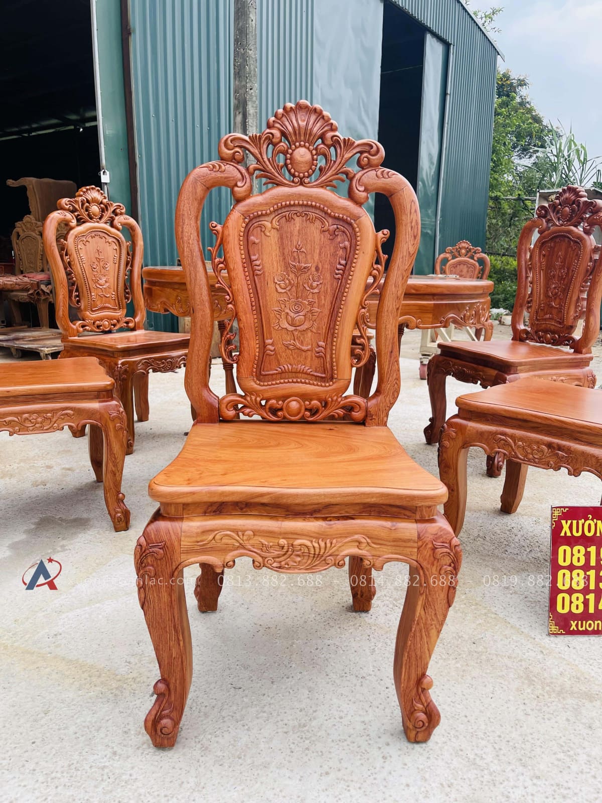 Bộ bàn ăn tròn 6 ghế hồng hạt gỗ hương đá cao cấp (Anh Thắng, Phú Thọ) 27 ghế ăn louis hoàng gia hồng hạt