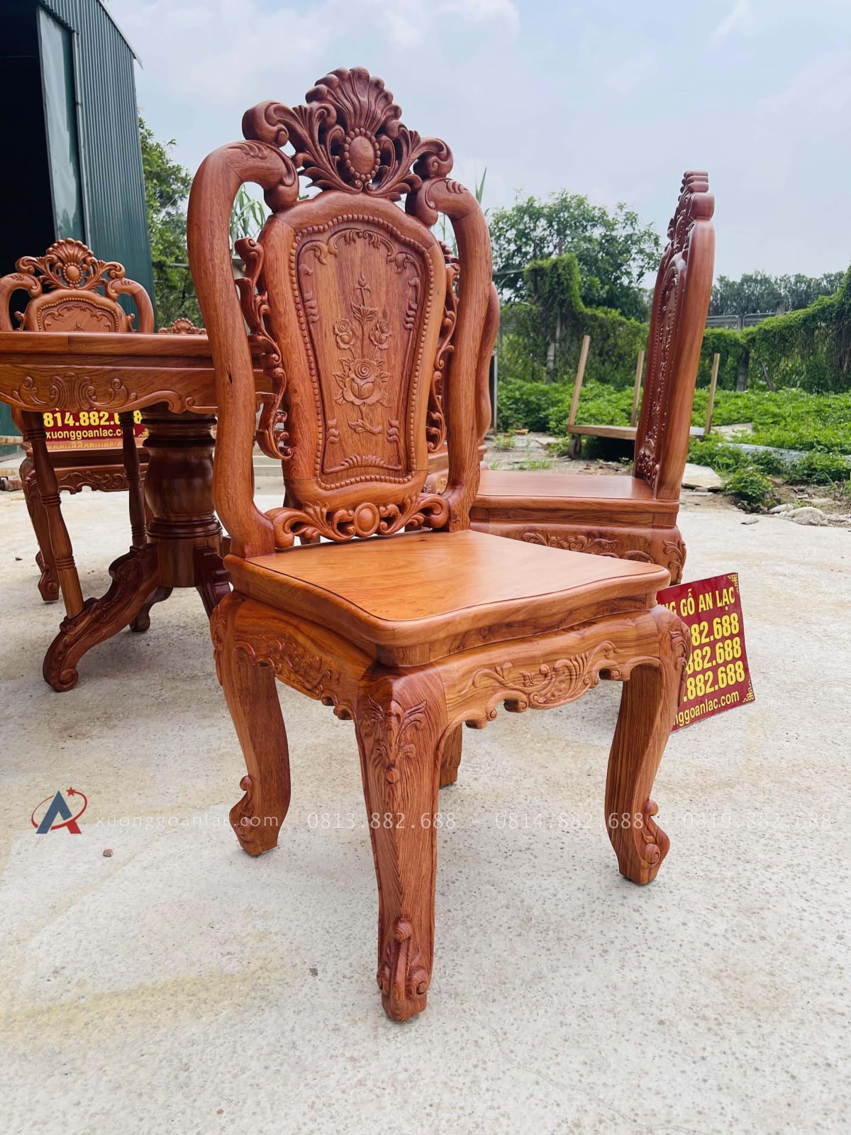 Bộ bàn ăn tròn 6 ghế hồng hạt gỗ hương đá cao cấp (Anh Thắng, Phú Thọ) 28 ghế ăn louis hồng hạt đục tay