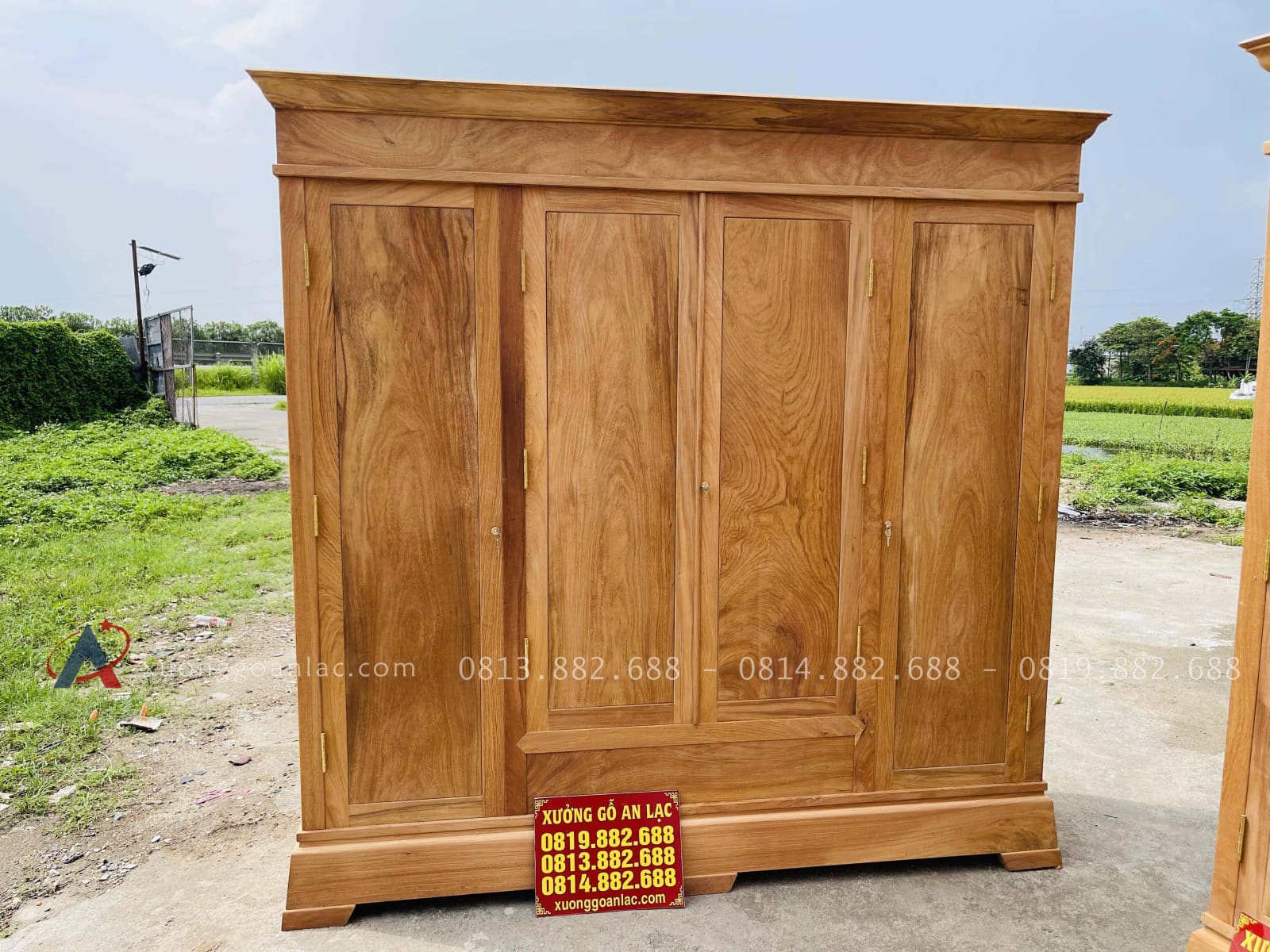 Mẫu tủ quần áo gỗ gõ đỏ hiện đại 37 bản mộc hoàn thiện của mẫu tủ quần áo hiện đại